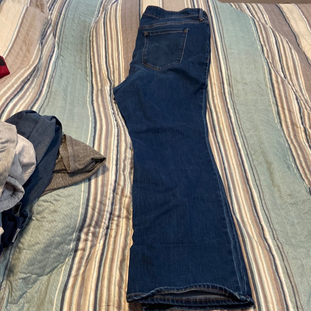 Women’s jeans.
